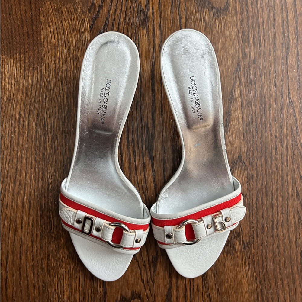 Dolce & Gabbana White and Red Buckle Kitten Heel Sandals